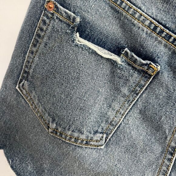 Modern American East Side High Short - Picture 7 of 10